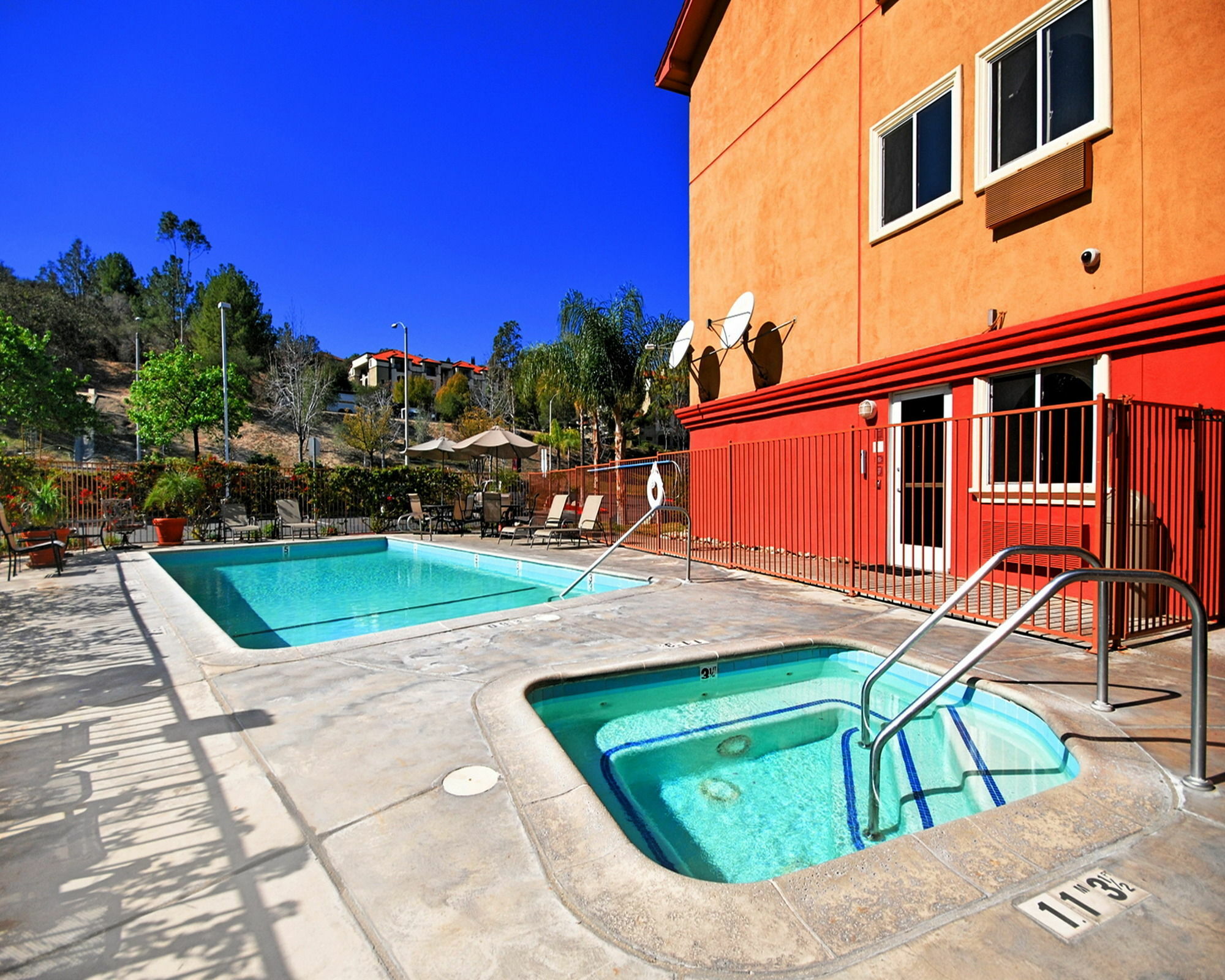 Comfort Suites Near Six Flags Magic Mountain Stevenson Ranch Eksteriør billede